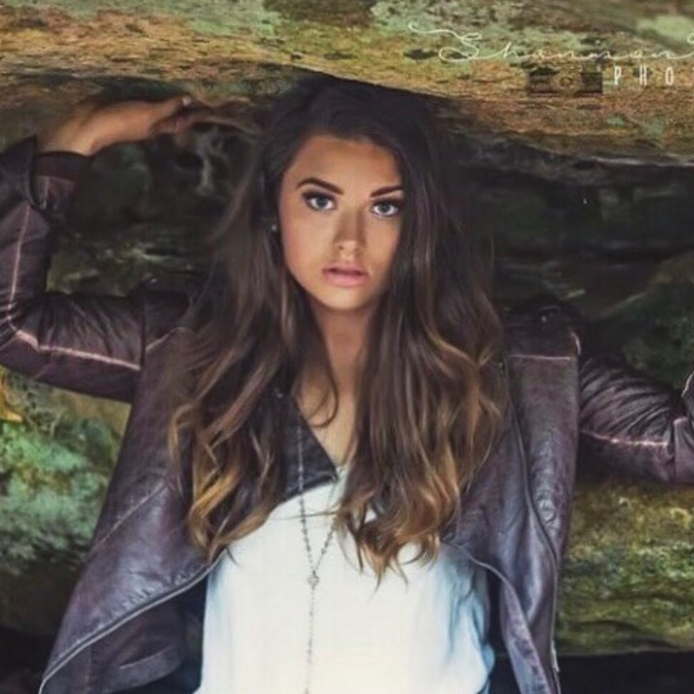 Meet your Posher, Bailey